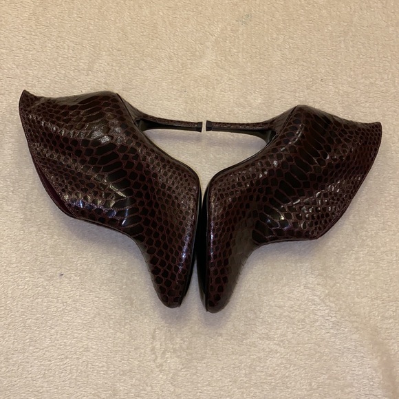 Vince Camuto Dark Red Bootie Heels - Picture 6 of 9